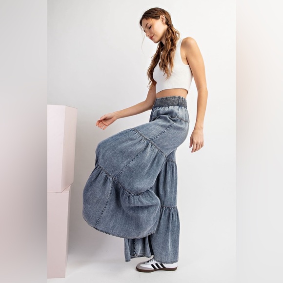 Snow Washed Denim Tiered Wide Leg Palazzo Pants - eesome - Picture 5 of 7